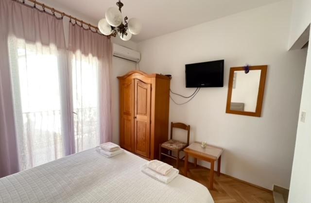 Studio With Balcony Jelsa  Bagian luar foto